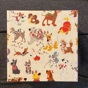 NEW Disney Dooney & Bourke Christmas Santa Paws Dogs LE 5000 MagicBand